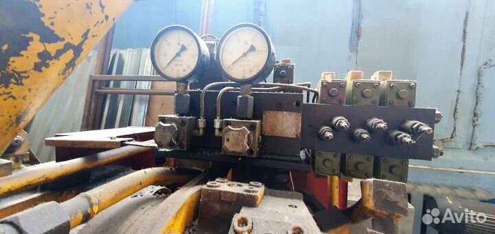 Термопластавтомат де3330Ф1