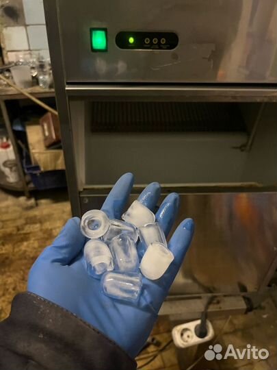 Льдогенератор Koreco AZ50/13(50кг/сут лед пальчик)