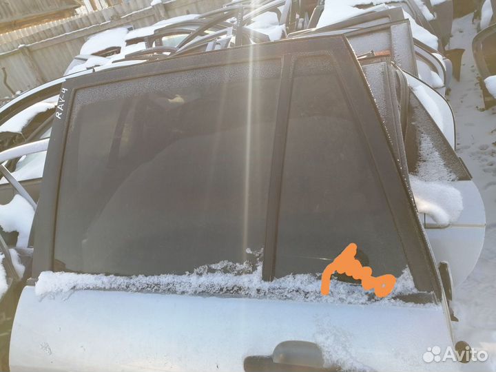 Стекла Toyota Rav4