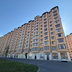 Фото 2: 2-к. квартира, 100 м², 4/10 эт.