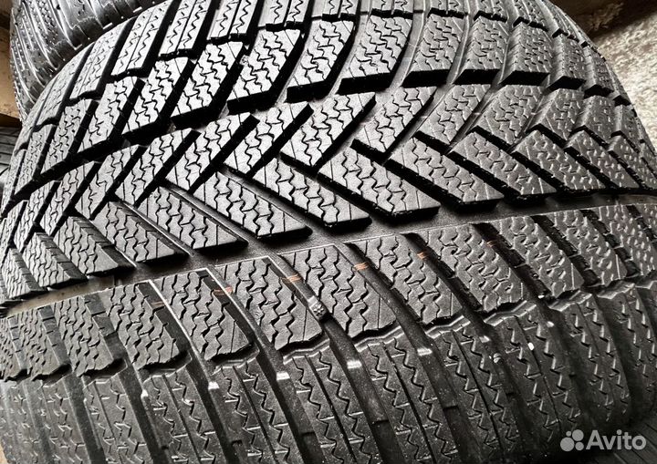Bridgestone Blizzak LM-005 265/40 R21