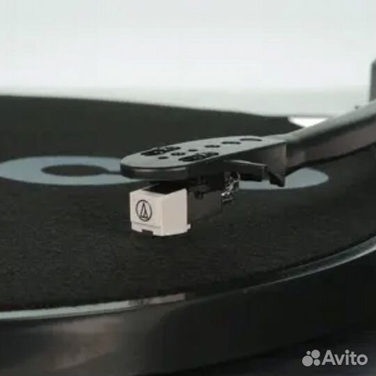 Виниловый проигрыватель Lenco LS-300BK