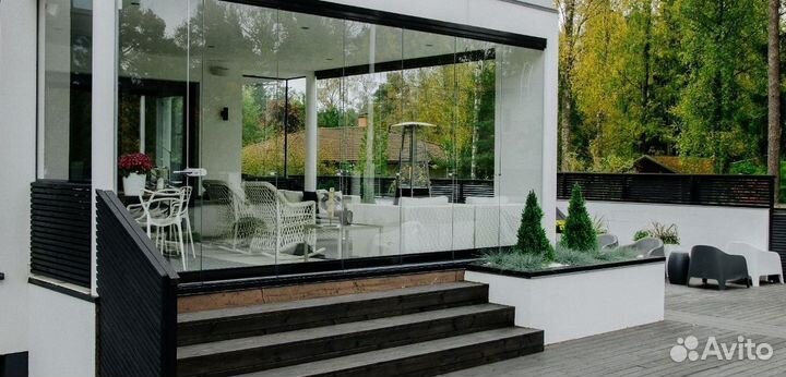 Безрамное остекление частного дома и дачи