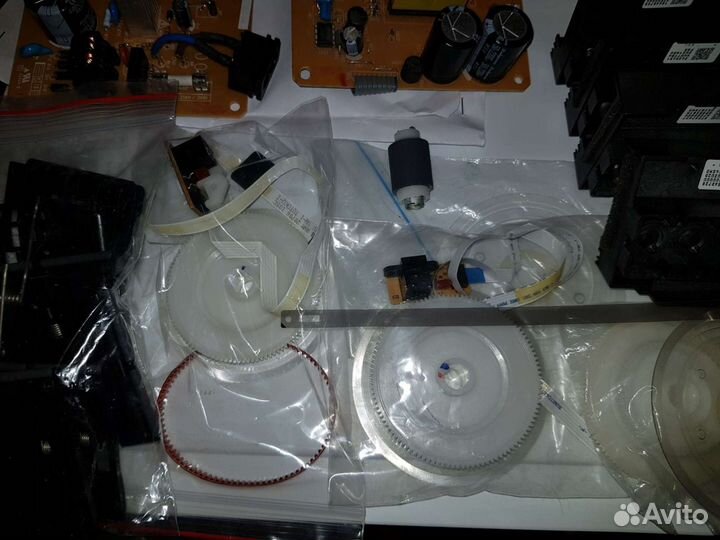 Запчасти на принтера epson форма А3+ Отличное сост