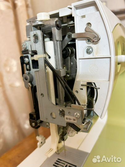 Швейная машинка bernina/brother