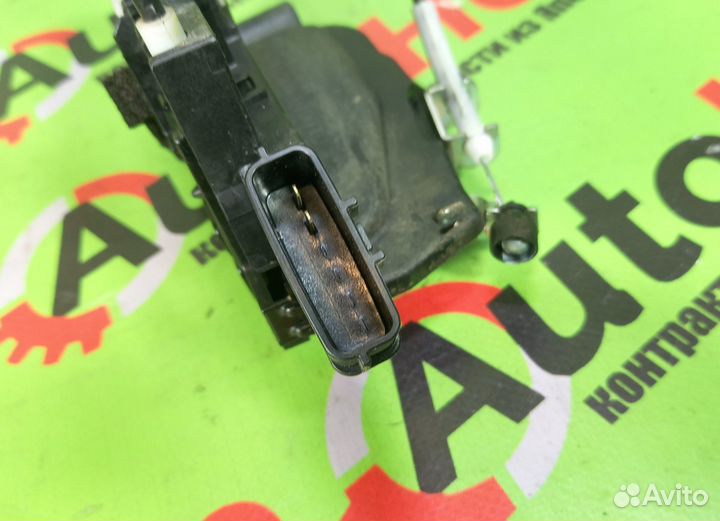 Замок двери nissan fuga Y51 передний левый