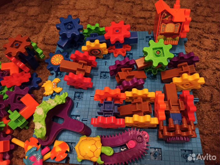 Игрушки:конструктор,пупсы