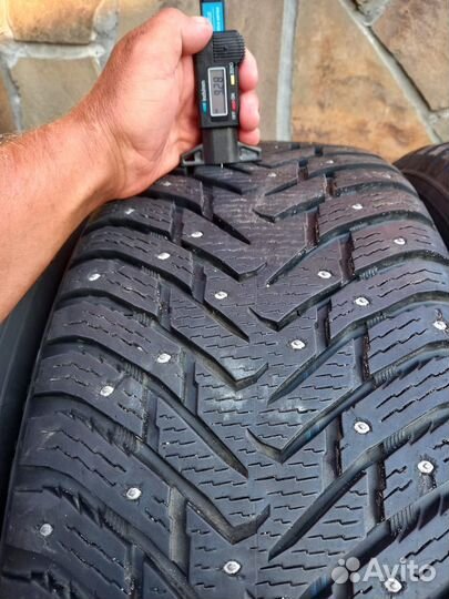 Nokian Tyres Hakkapeliitta 8 SUV 265/60 R18 114T