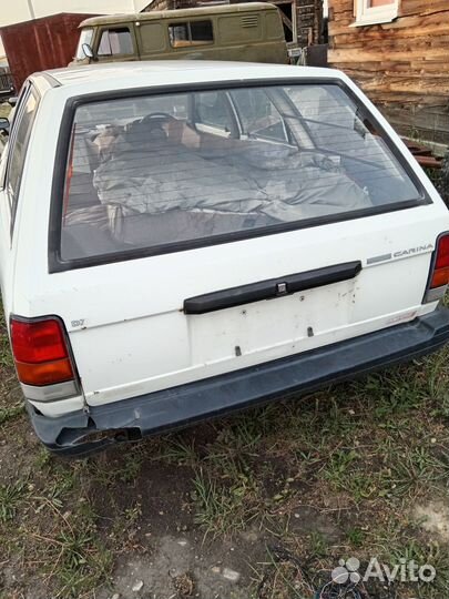 Toyota Carina 1.5 AT, 1991, битый, 100 000 км