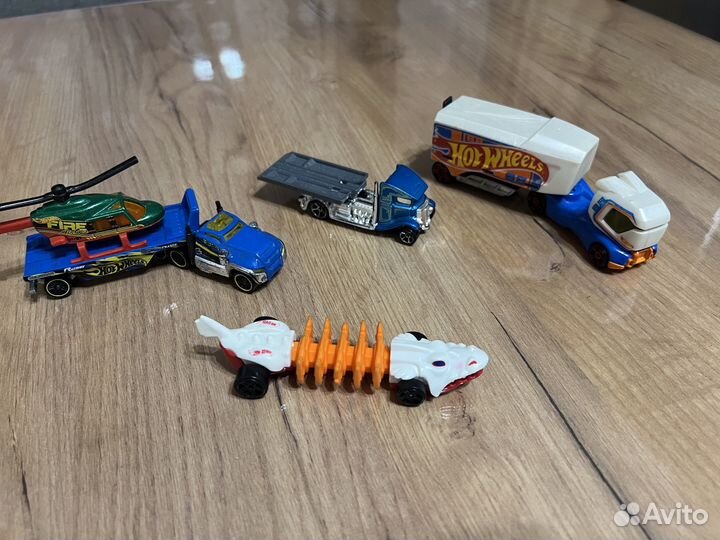 Машинки hot wheels грузовики