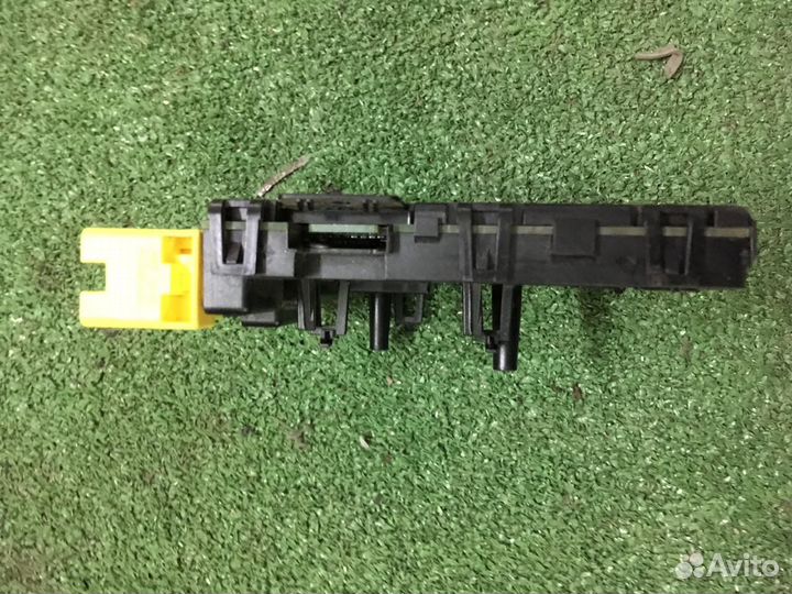 Блок подрулевой Volkswagen Passat B6