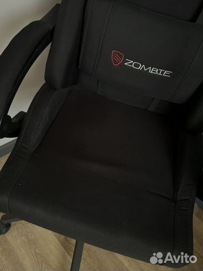 Компьютерное кресло zombie