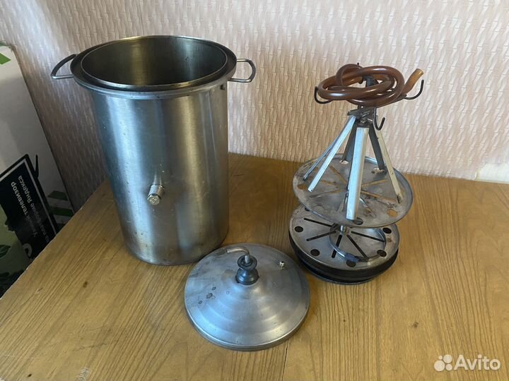 Коптильня с гидрозатвором