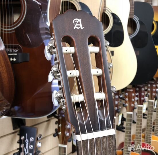 Классическая гитара Alhambra 7.232 1С (Испания)