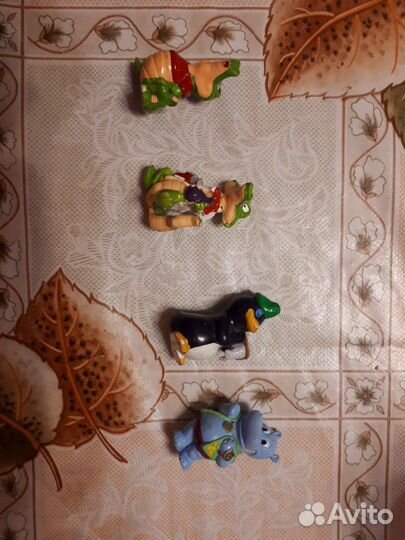 Игрушки из киндер сюрпризов 90г