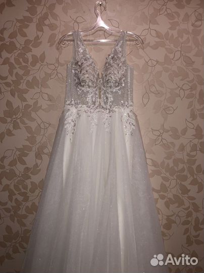 Свадебное платье 42-44 новое