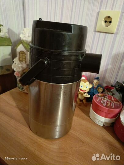 Термос помповый 2 литра
