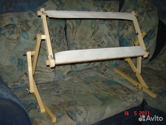 Диванный станок для вышивки