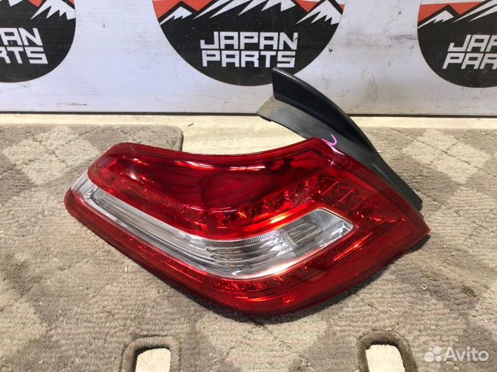 Фонарь задний левый Nissan Teana J32