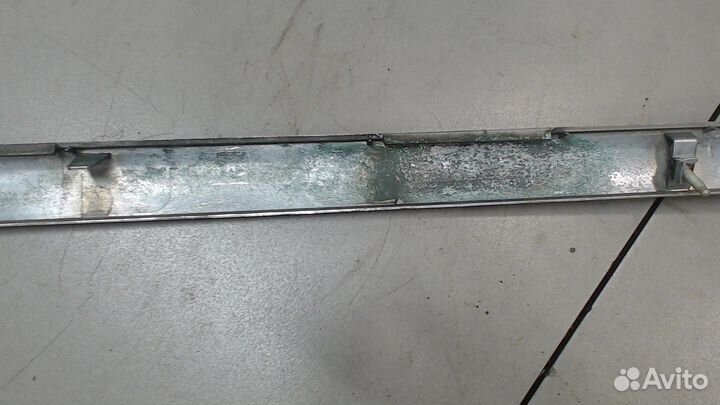 Накладка крышки багажника Jaguar XJ 2003–2008, 200