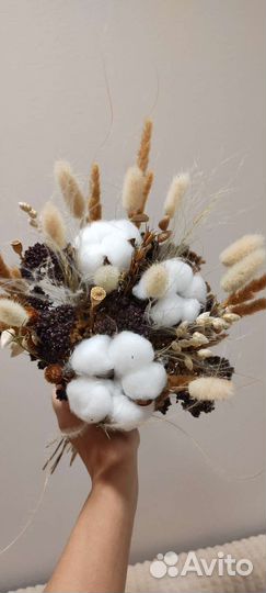 Букеты из полевых цветов, сухоцветы