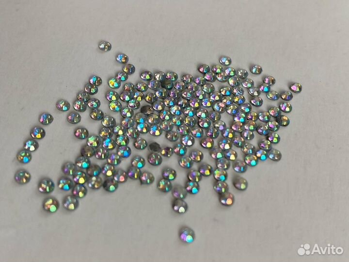 Термостразы SS6(2мм) цвета разные цена за 1440 шт