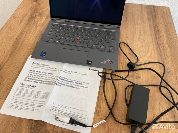 Lenovo Thinkpad X1 Yoga Gen 7