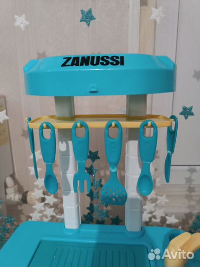 Детские игрушки кухня