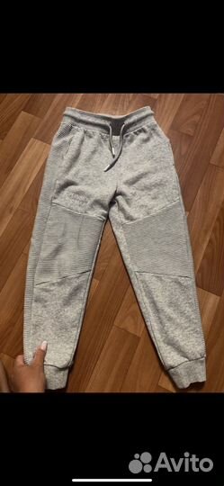 Пакет с детскими вещами