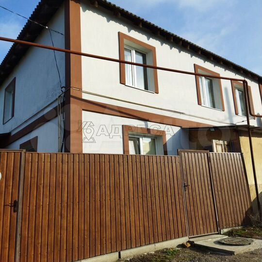 Дом 360 м² на участке 4 сот.