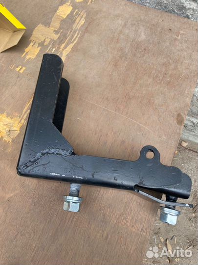 Кронштейн запаски усиленный под замок Газель