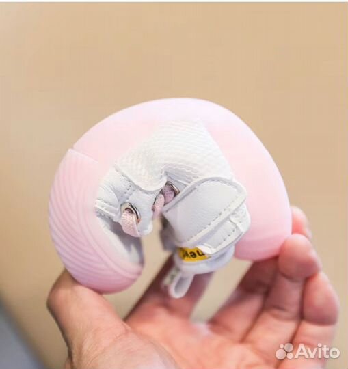 Кроссовки детские новые