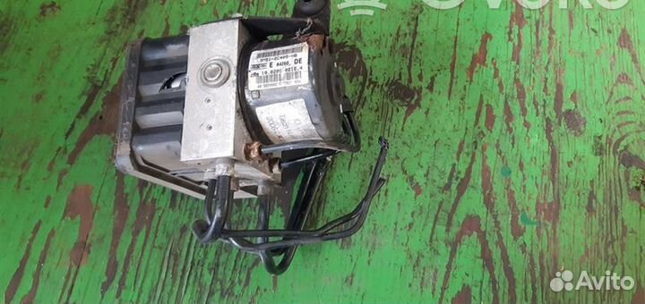 Блок абс 3M512C405HB Ford Focus C-MAX 2003 - 2010 года