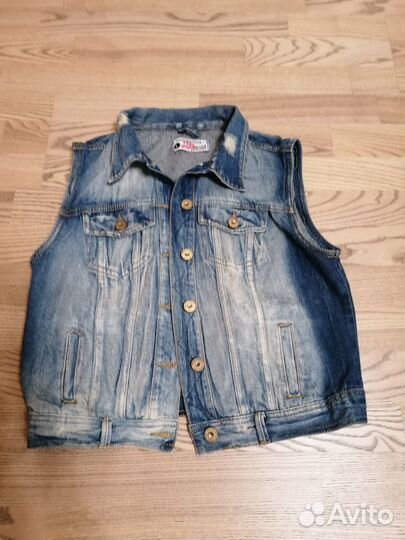 Жилетка джинсовая