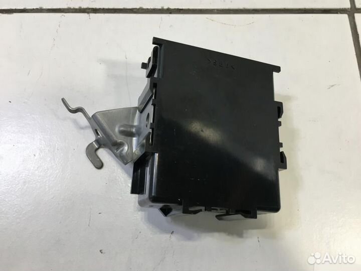 Блок электронный Toyota Camry XV70 70