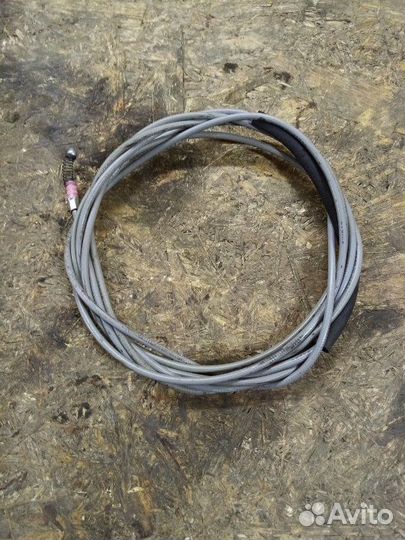 Трос багажника Mitsubishi Lancer седан 4G18 2005