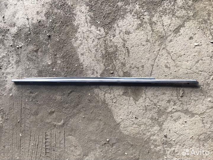 Toyota camry 30 декоративный молдинг стекла левый