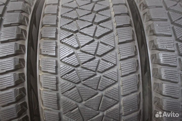 Bridgestone Blizzak DM-V2 235/65 R17 108Q