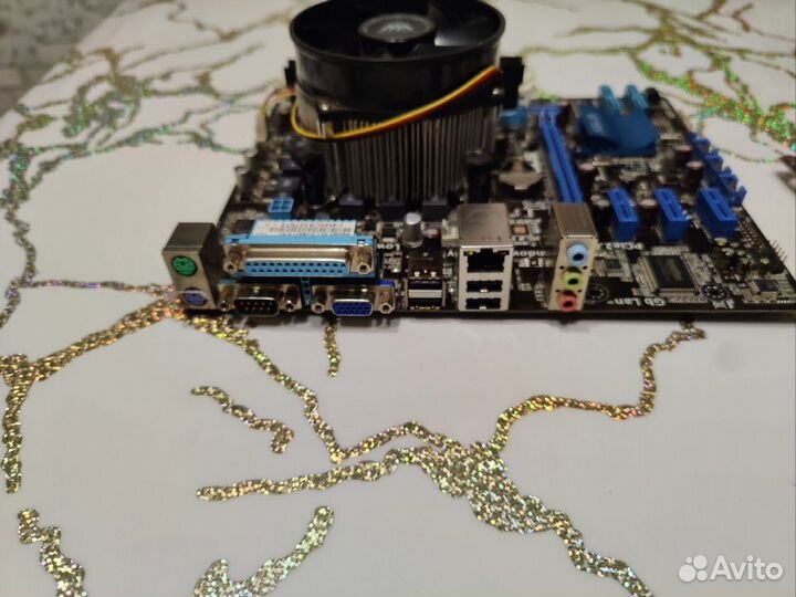 Asus P8H61-M LX / i3-3220/ 4Gb