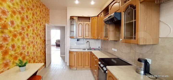 2-к. квартира, 75 м², 8/9 эт.