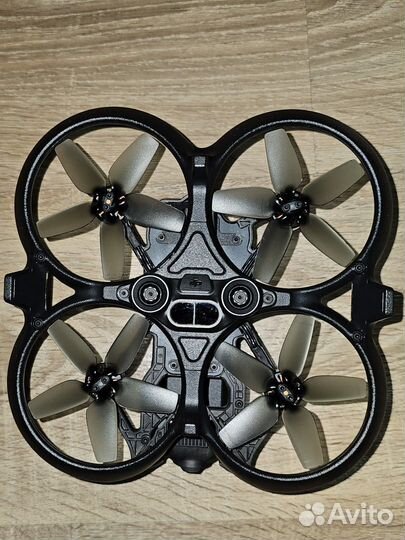 Квадрокоптер DJI Avata