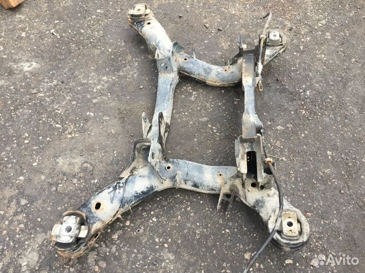 Мерседес М-Класс Балка задняя