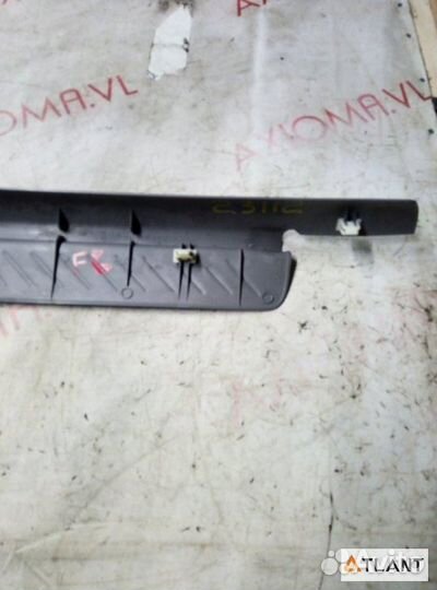 Порожек пластиковый передний левый mazda demio