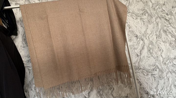 Платок шерстяной новый