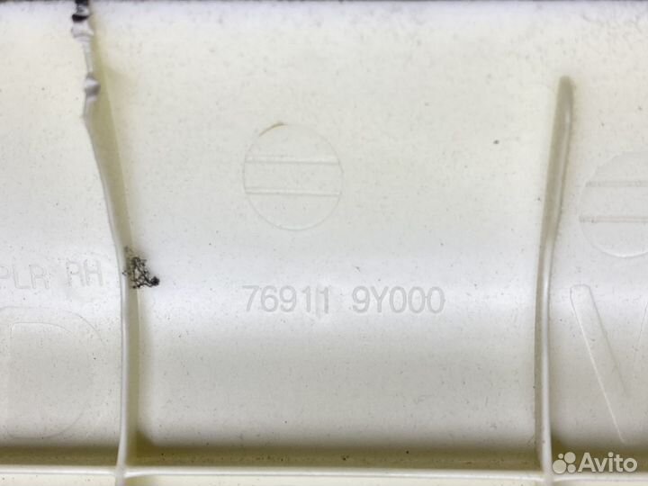 Обшивка передней стойки Nissan Teana