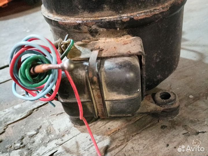 Компрессор от холодильника samsung