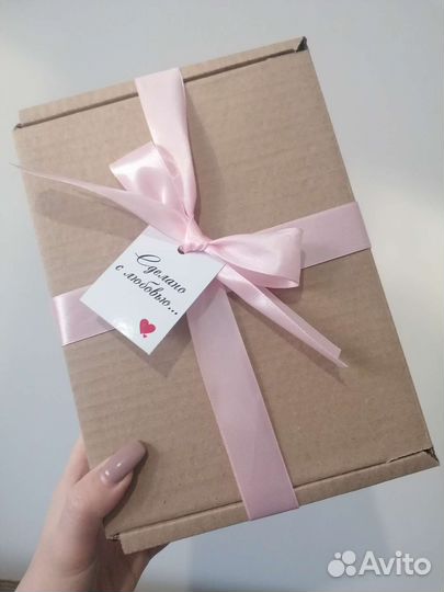 Коробка подарочная