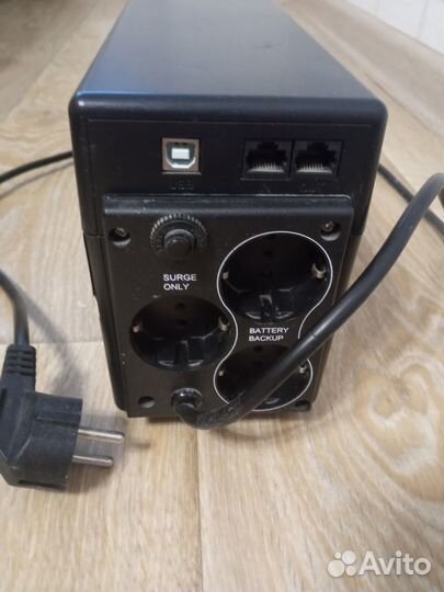 Источник бесперебойного питания powercom PTM-850AP