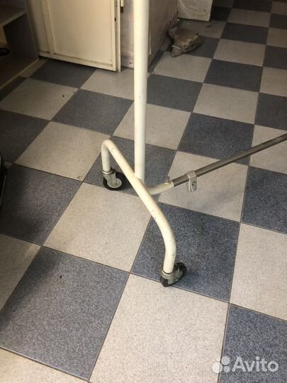 Вешалка напольная