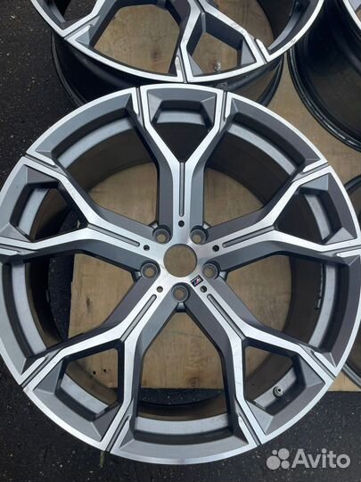 Диски реплика BMW X5 G05 X6 G06 X7 G07 R22
